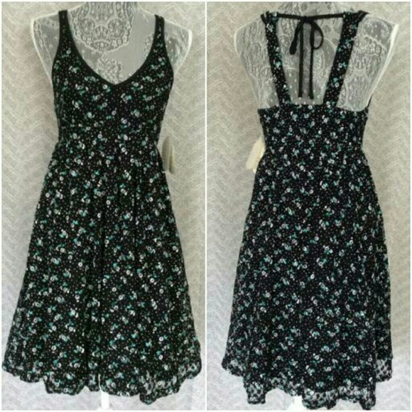 Altar'd State Tie Back XS - Picture 1 of 5